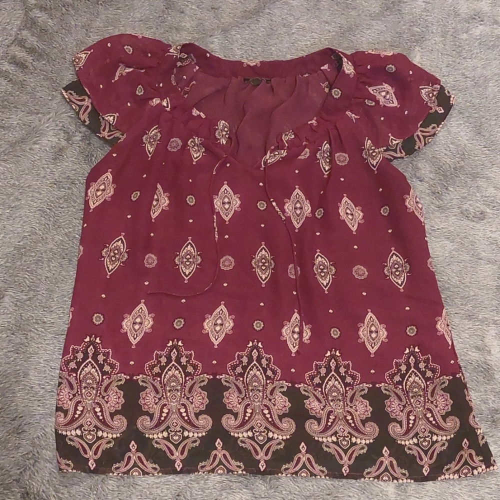Maroon and Black Flowy Top By Apt 9 Size PM